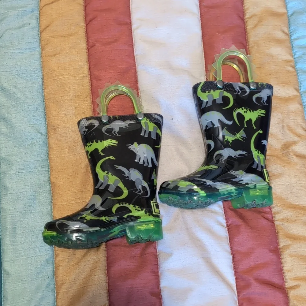 Western Chief Light-Up Rainboots